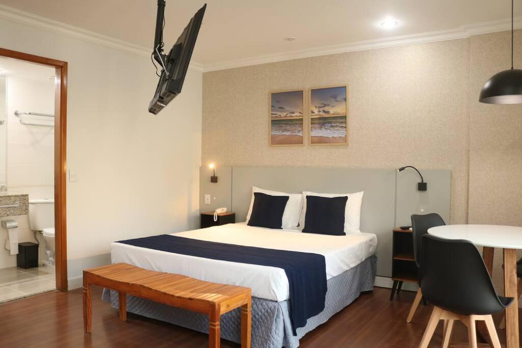Apartamento Barra Premium-flat 1203-3 Piscina, Academia, Ate 4 *