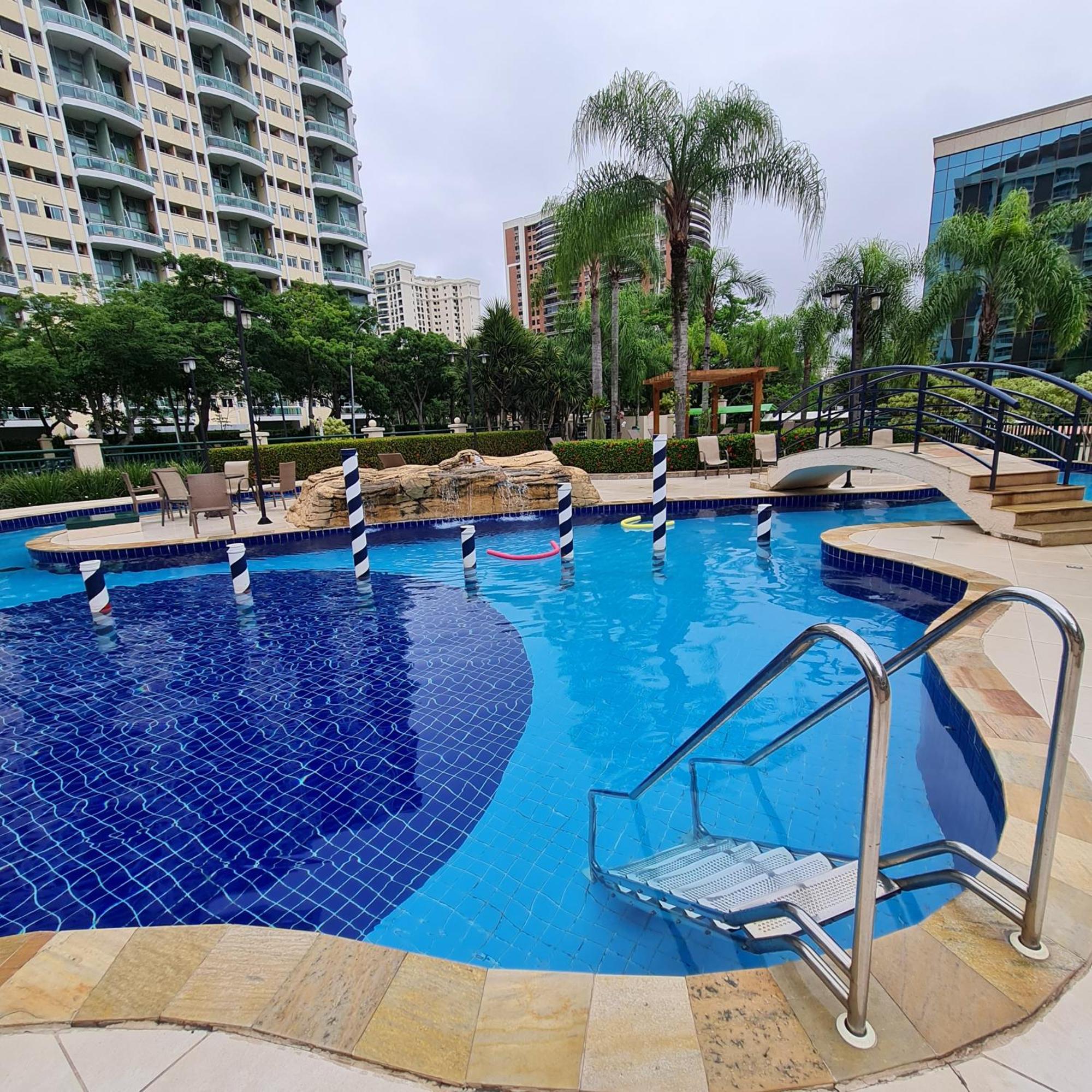 Apartamento Barra Premium-flat 1203-3 Piscina, Academia, Ate 4 *