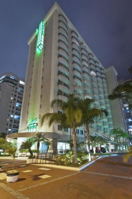Apartamento Barra Premium-flat 1203-3 Piscina, Academia, Ate 4 Río de Janeiro